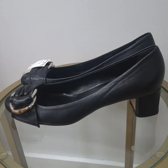 Gucci Black Leather Heels with Silver Accent - Picture 2 of 4